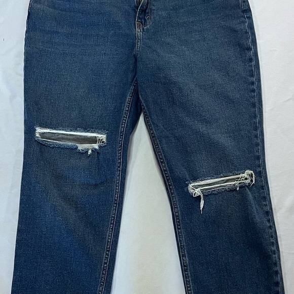 Abercrombie & Fitch Blue Distressed Women Jeans - Picture 3 of 5